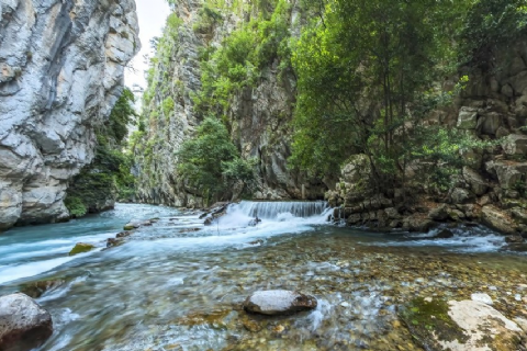 Çamlıyayla Boğazpınarı (Karasu) Şelalesi