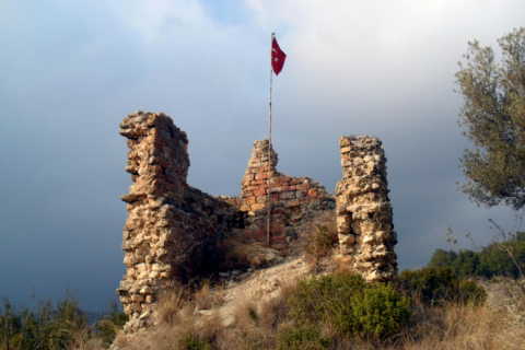 Kaleburnu Castle