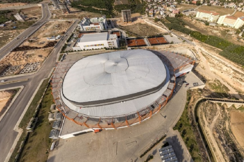 Servet Tazegül Spor Salonu