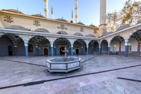 Muğdat Camii